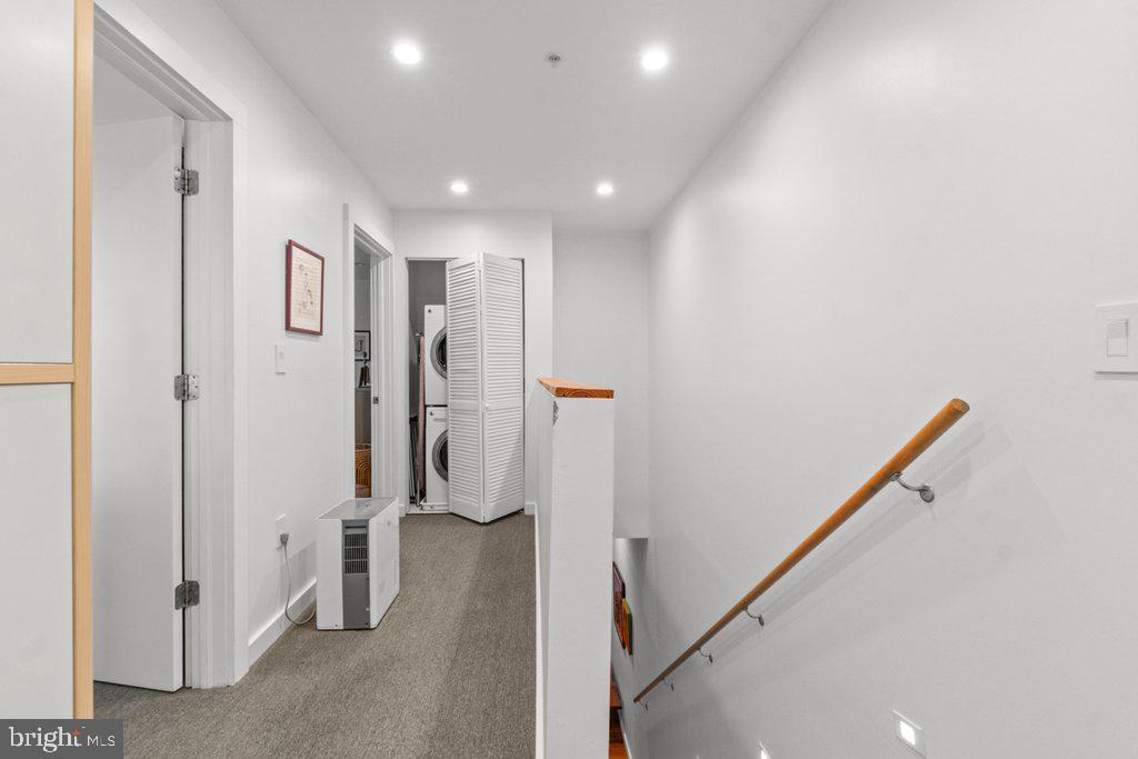 3400 Roland Avenue, Unit 5 Baltimore, MD 21211 - Photo 17 of 29 upstairs hallway