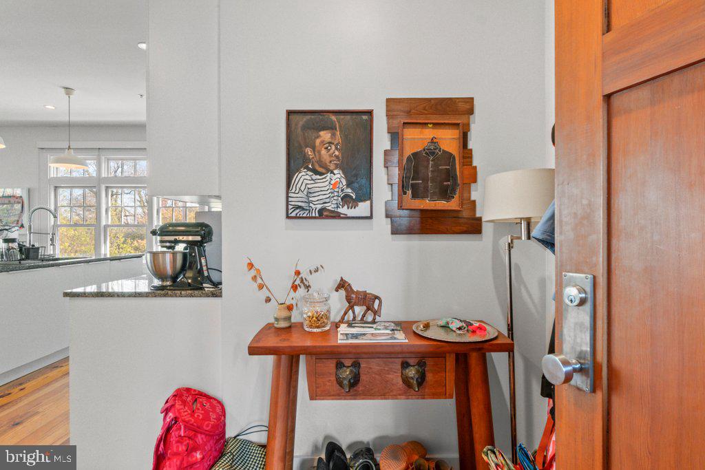 3400 Roland Avenue, Unit 5 Baltimore, MD 21211 - Photo 5 of 29 apartment entry