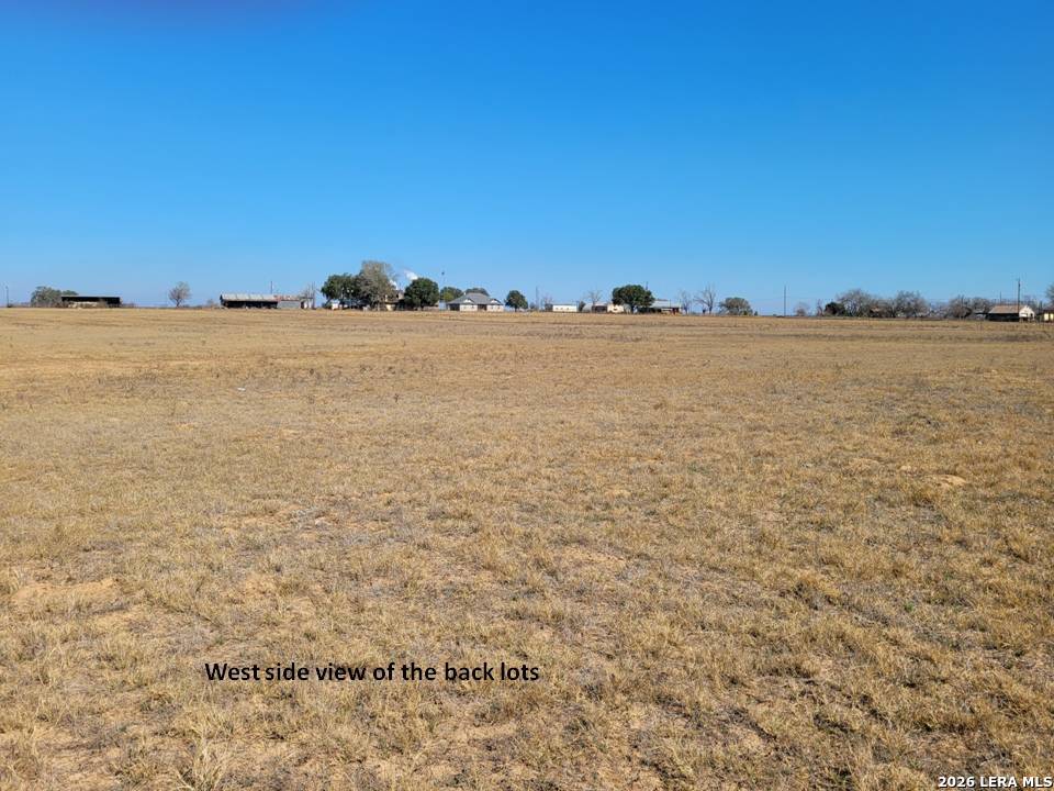 15785 Kilowatt Road Elmendorf, TX 78112 - Photo 16 of 23 a view of an ocean