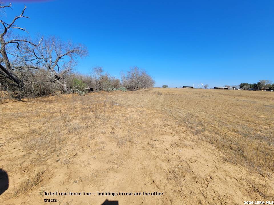 15785 Kilowatt Road Elmendorf, TX 78112 - Photo 17 of 23 a view of a dry yard