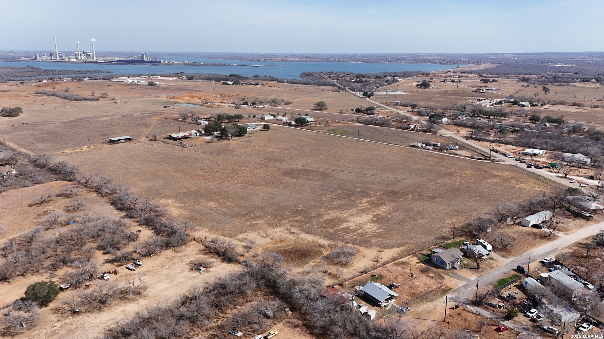 15785 Kilowatt Road Elmendorf, TX 78112 - Photo 7 of 23