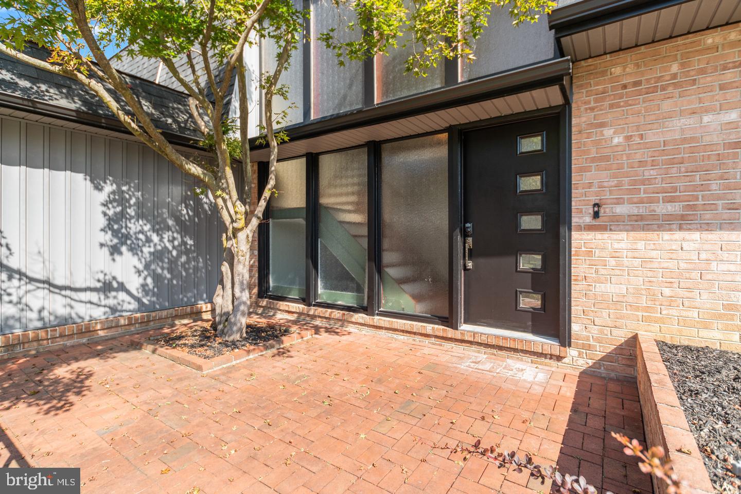 15 Sherri Way Clementon, NJ 08021 - Photo 2 of 85 Front Patio