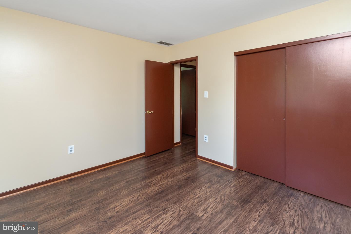 15 Sherri Way Clementon, NJ 08021 - Photo 37 of 85 Fourth Bedroom Upstairs