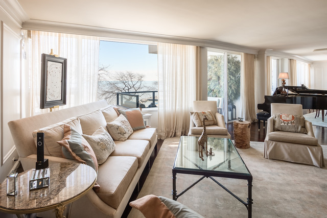 1630 Sheridan Road, Unit 4EF Wilmette, IL 60091 - Photo 4 of 25 a living room with furniture and a large window