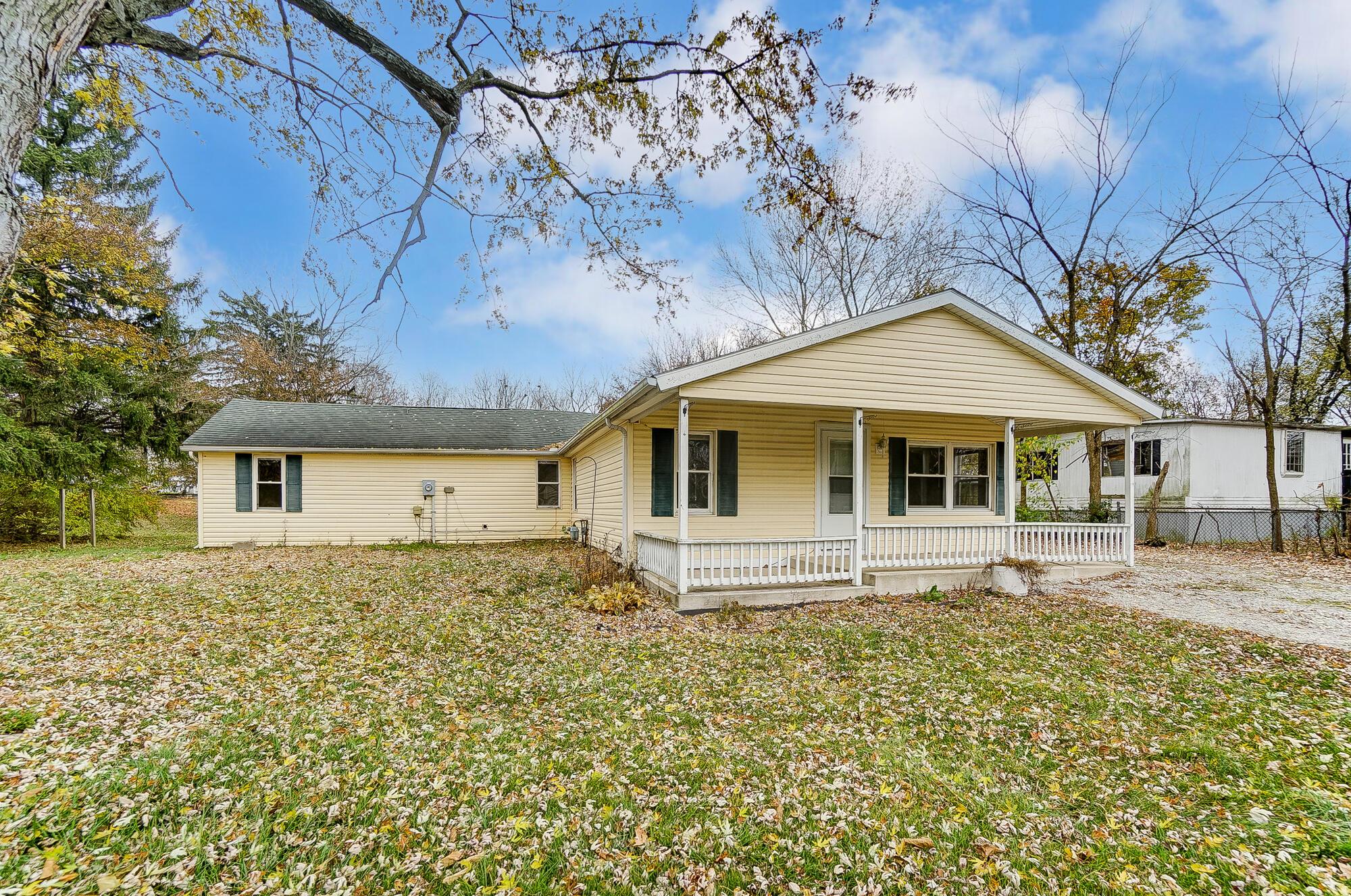 2194 Smeltzer Road Marion, OH 43302 - Photo 3 of 42 003