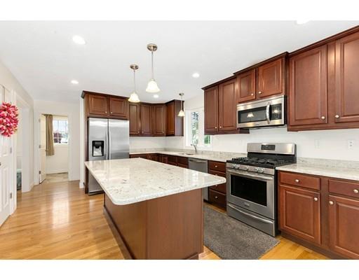 13 Cedarwood Road Billerica, MA 01821 - Photo 3 of 25 Gallery Image 3