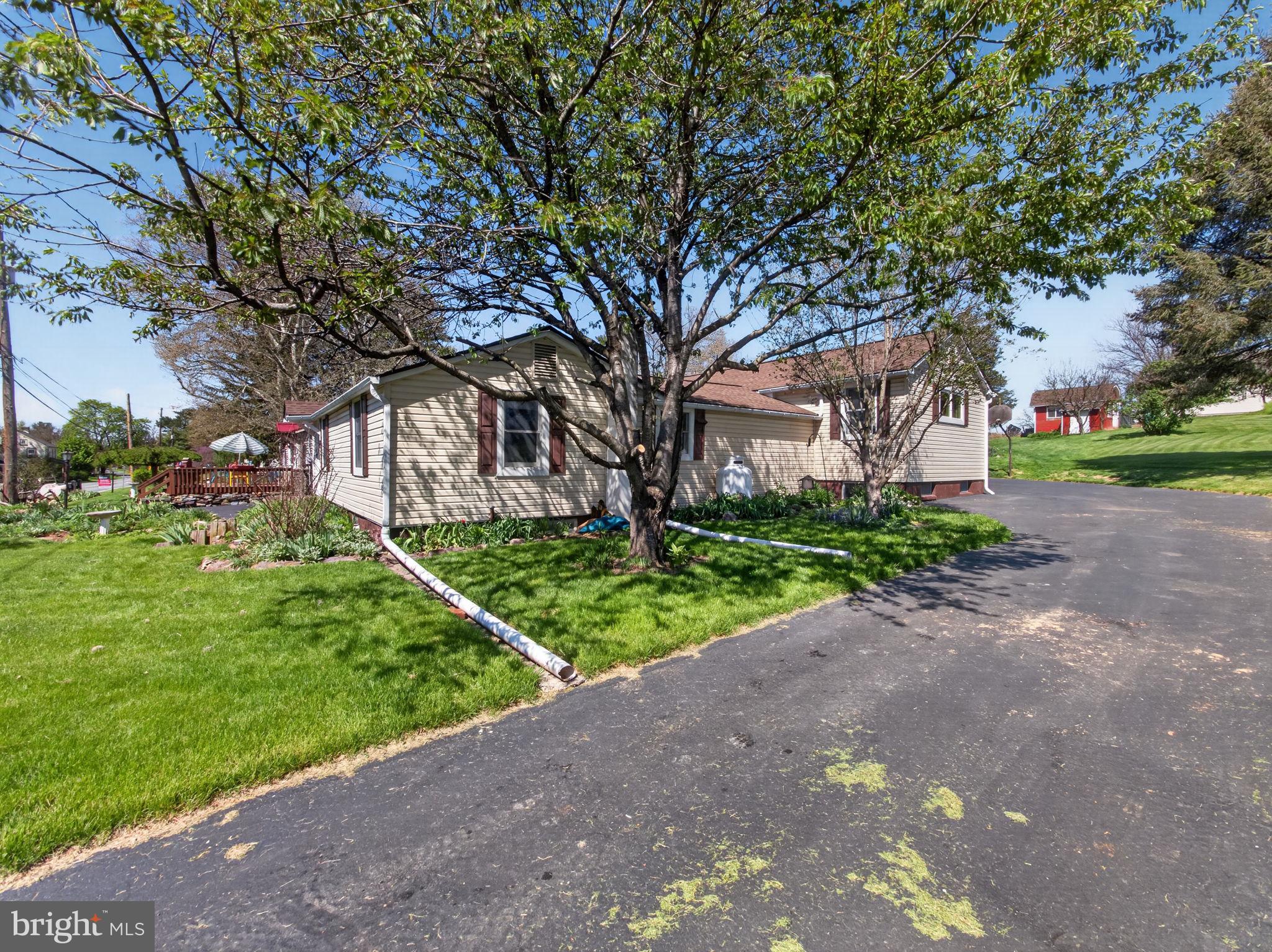8275 Mertztown Road Alburtis, PA 18011 - Photo 2 of 53