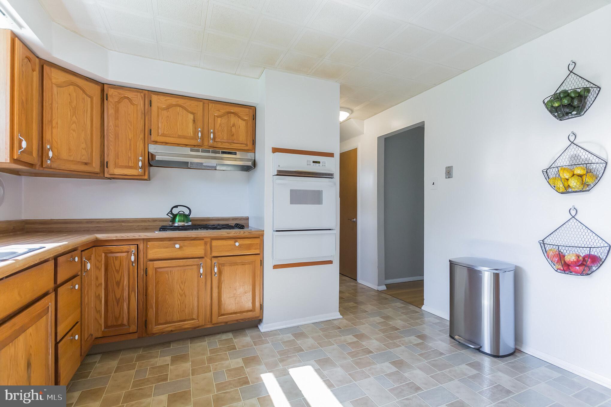8 Blue Ridge Road Voorhees, NJ 08043 - Photo 13 of 32 Kitchen