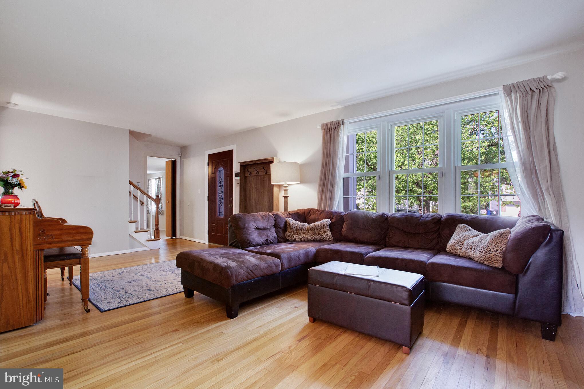 8 Blue Ridge Road Voorhees, NJ 08043 - Photo 7 of 32 Living Room--Natural Light