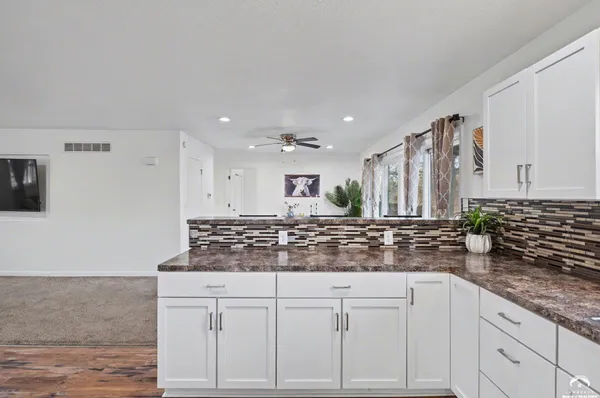 $405,000 | 2079 North 1369th Road, Eudora, KS 66025