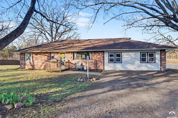 $405,000 | 2079 North 1369th Road, Eudora, KS 66025