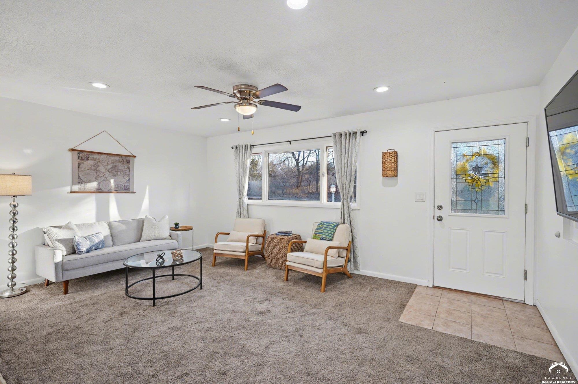 2079 North 1369th Road Eudora, KS 66025 - Photo 5 of 46