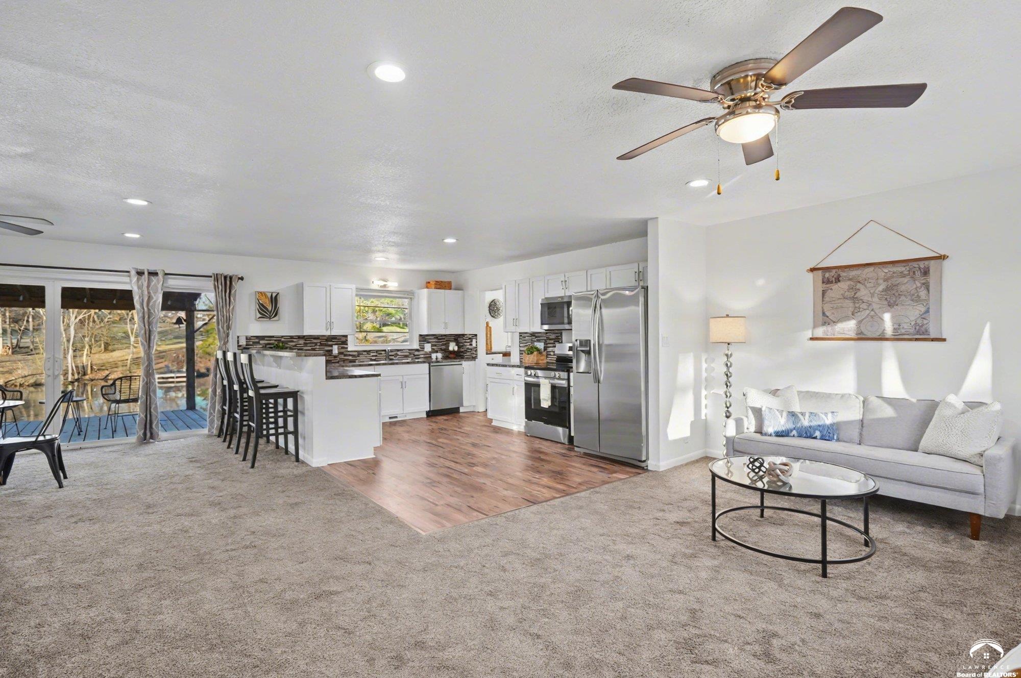 2079 North 1369th Road Eudora, KS 66025 - Photo 7 of 46