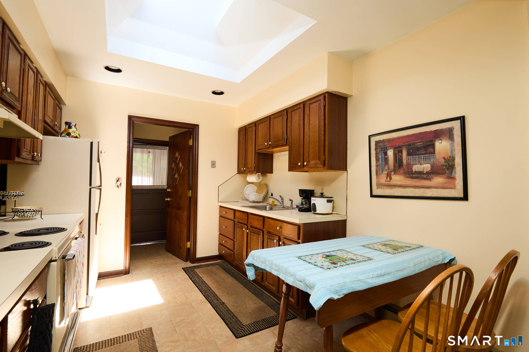 15 Harvester Road, Unit 2 Fairfield, CT 06825 - Photo 11 of 21