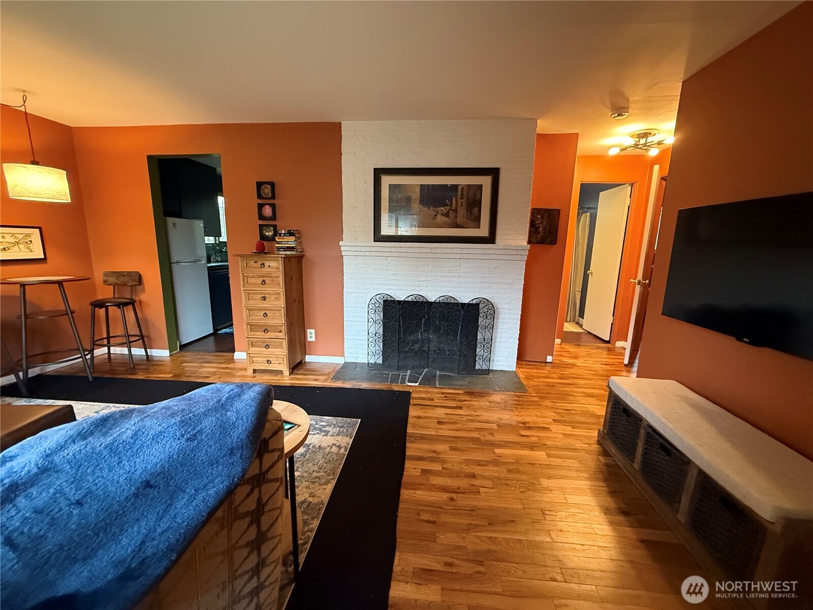 9624 Renton Avenue South, Unit A Seattle, WA 98118 - Photo 3 of 34 Gallery Image 3