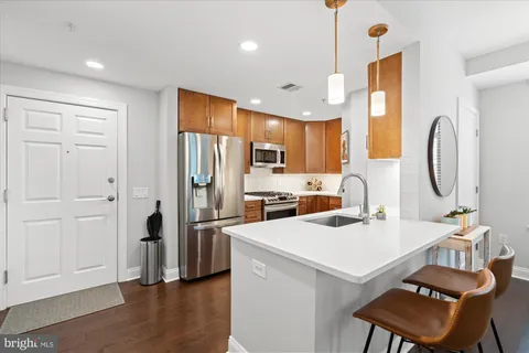 $695,000 | 525 North Fayette Street, Unit 223, Alexandria, VA 22314
