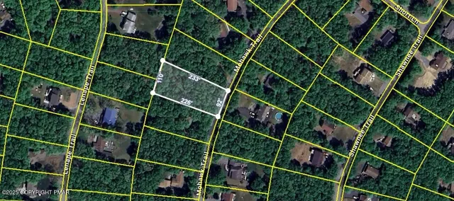 a view of an outdoor space with a window