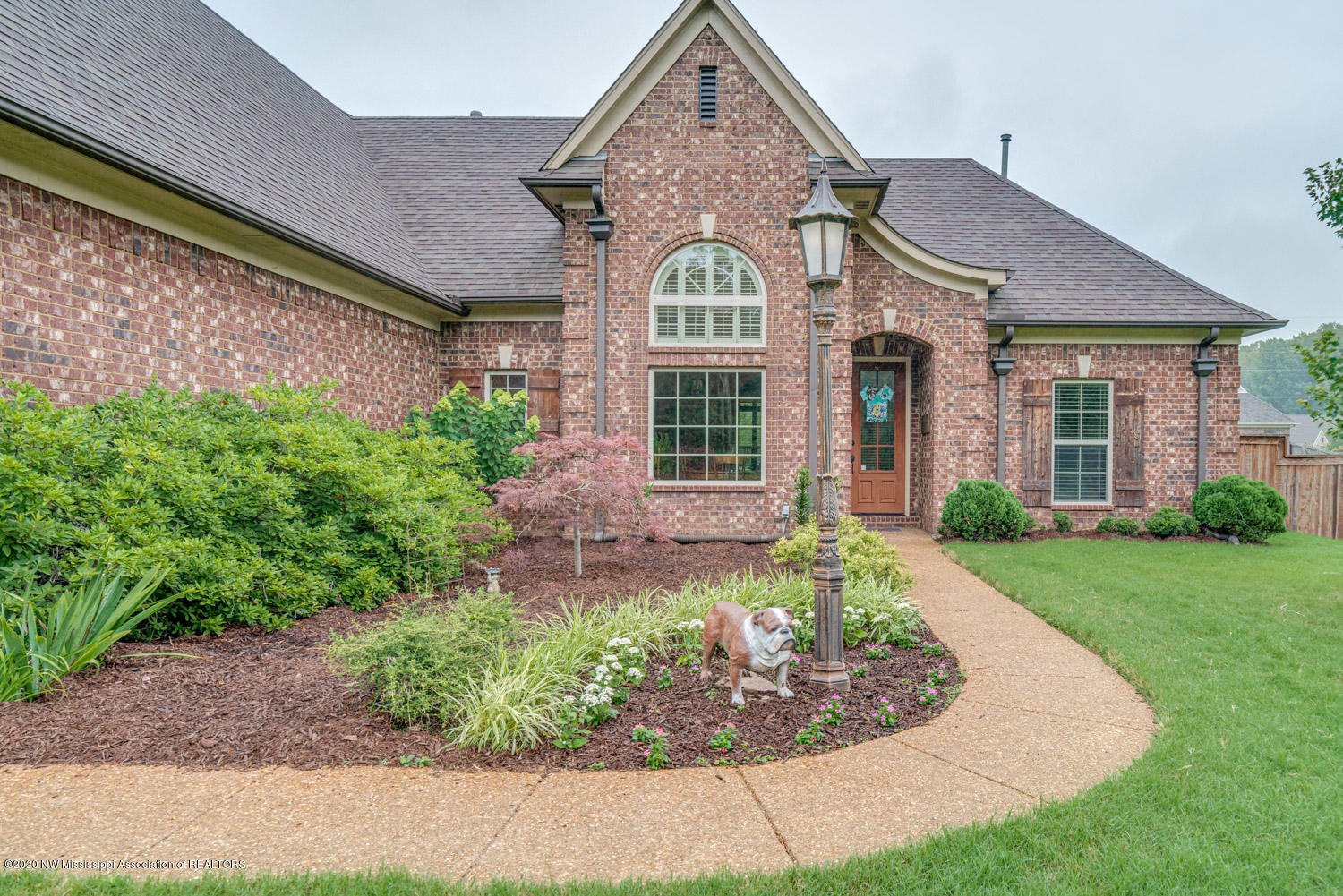 1664 Rutherford Cove Nesbit, MS 38651 - Photo 2 of 28 snapsold-screen-203005-1664-rutherford-8