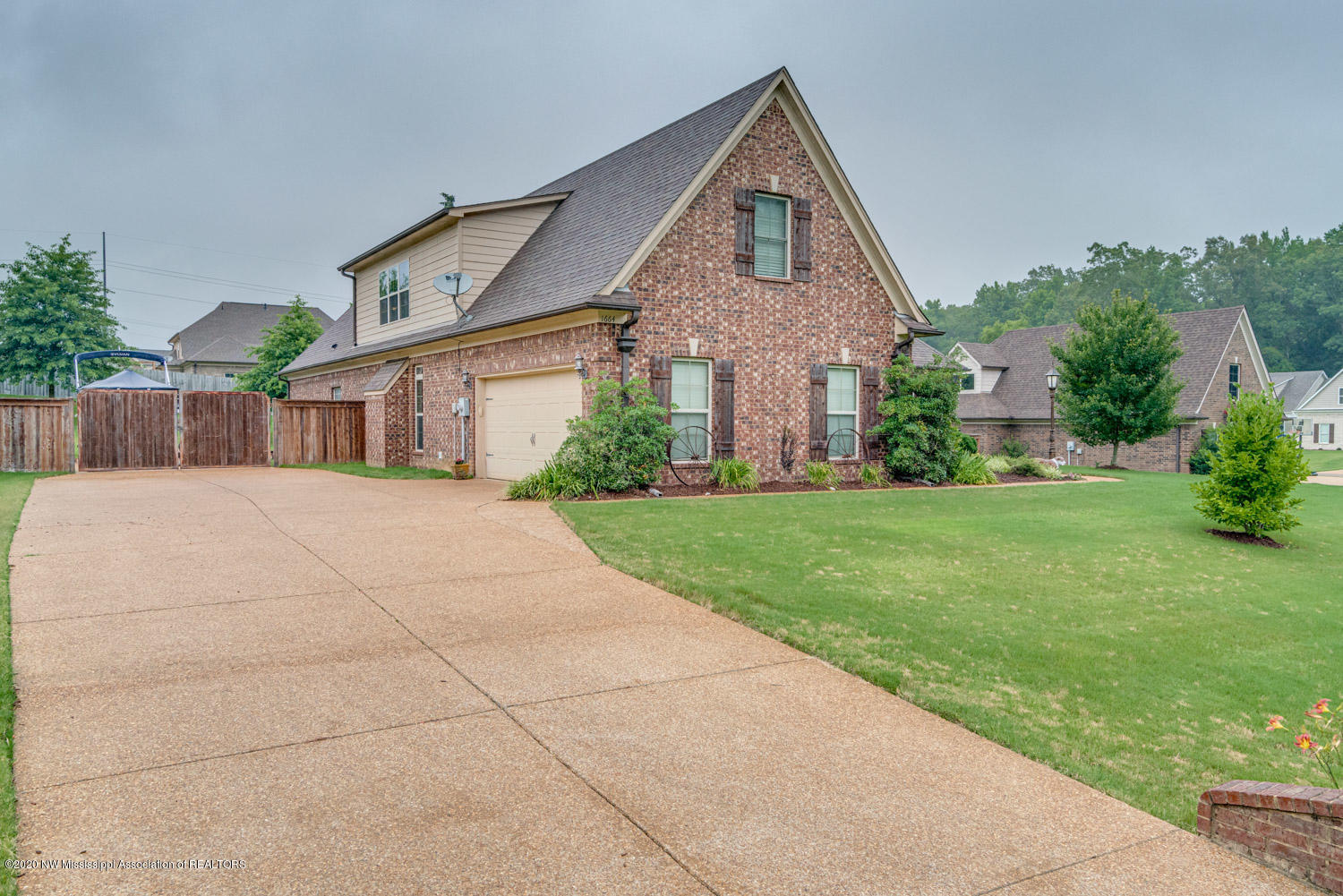 1664 Rutherford Cove Nesbit, MS 38651 - Photo 3 of 28 snapsold-screen-203005-1664-rutherford-8