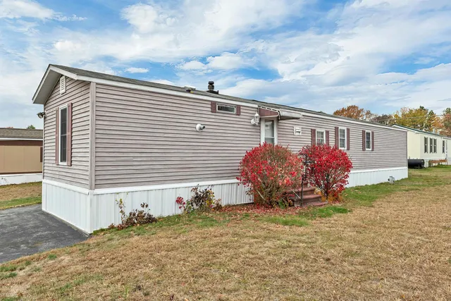 $169,900 | 22 Trade Wind Lane, Rochester, NH 03867