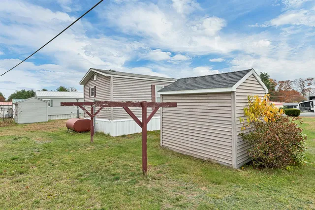 $169,900 | 22 Trade Wind Lane, Rochester, NH 03867