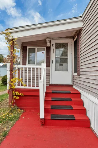 $169,900 | 22 Trade Wind Lane, Rochester, NH 03867