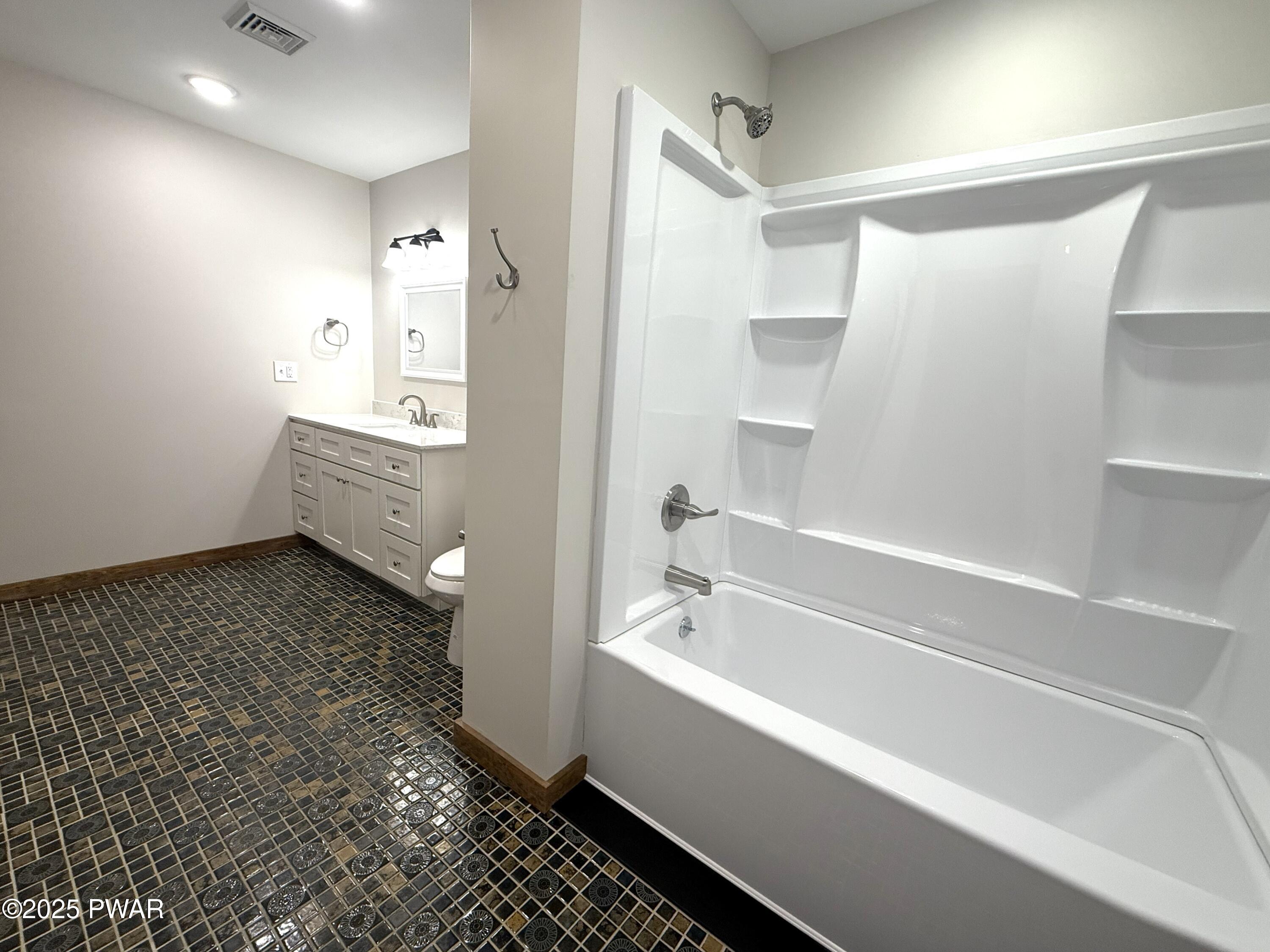 307 Main Avenue, Unit 2 Hawley, PA 18428 - Photo 15 of 22