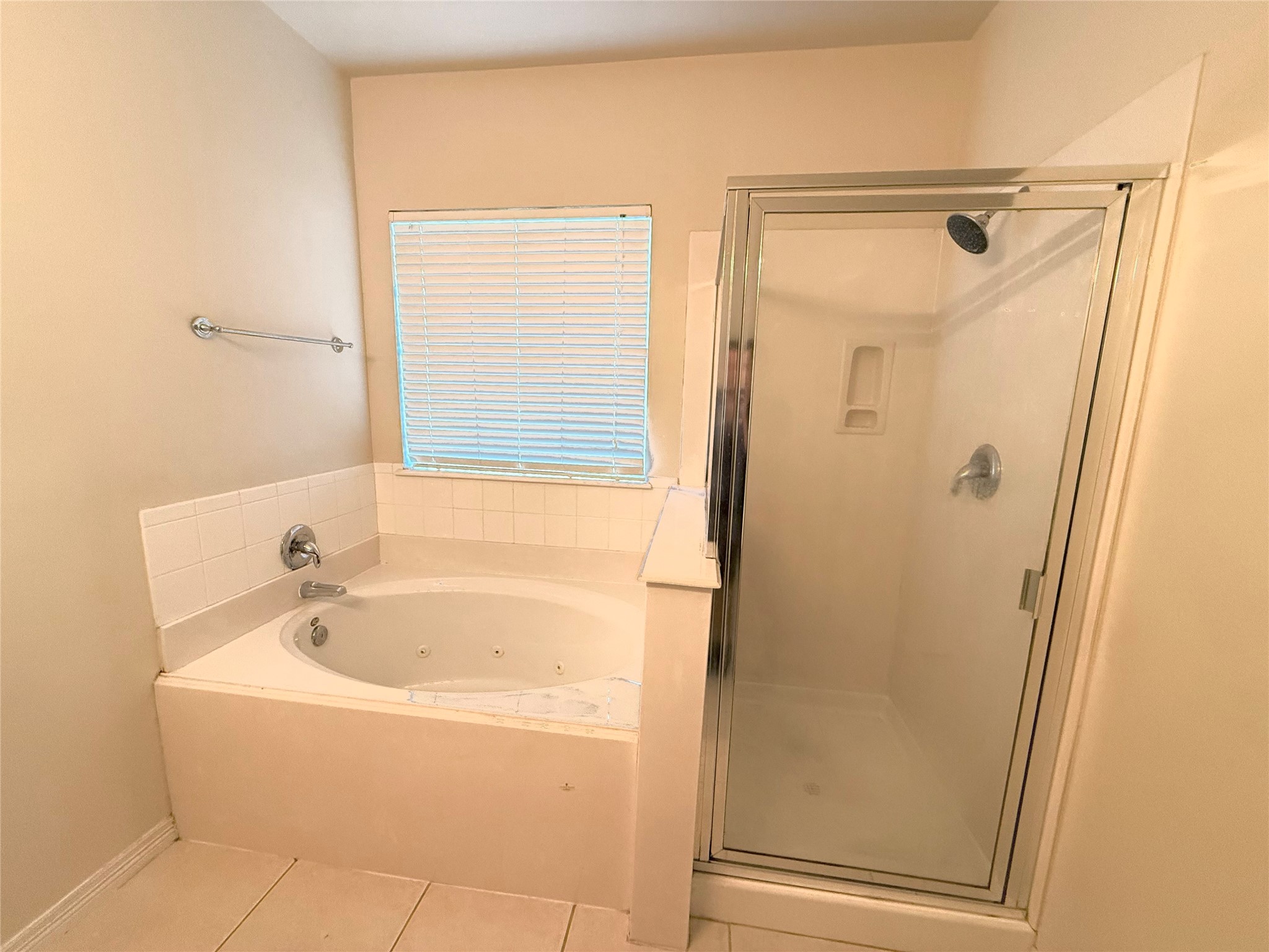 2207 Donrel Way Houston, TX 77067 - Photo 9 of 15