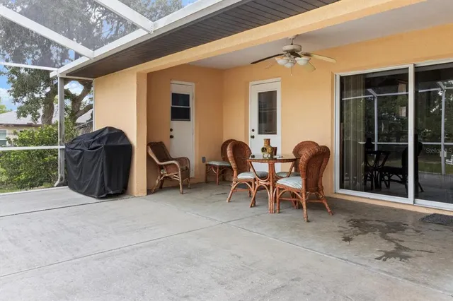 a bathroom with a toilet