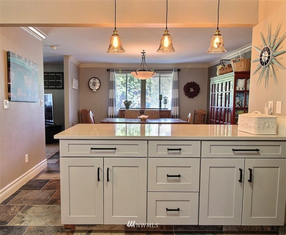 1303 Redmond Place Northeast Renton, WA 98056 - Photo 12 of 40 Gallery Image 12