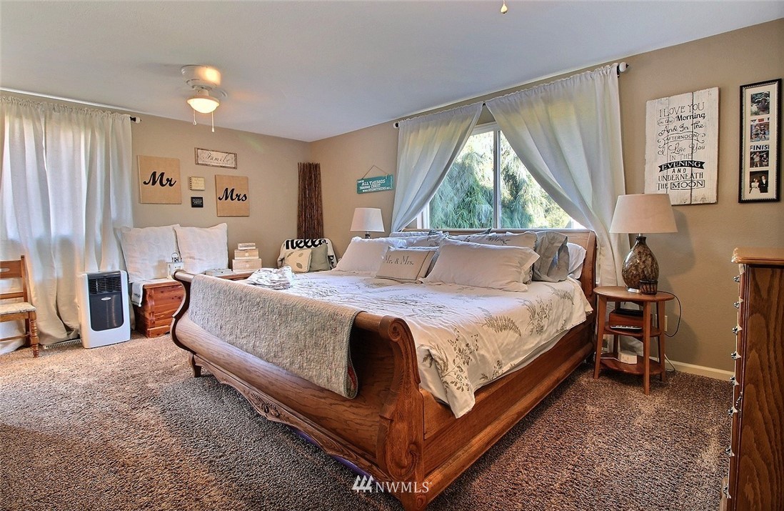 1303 Redmond Place Northeast Renton, WA 98056 - Photo 22 of 40 Gallery Image 22
