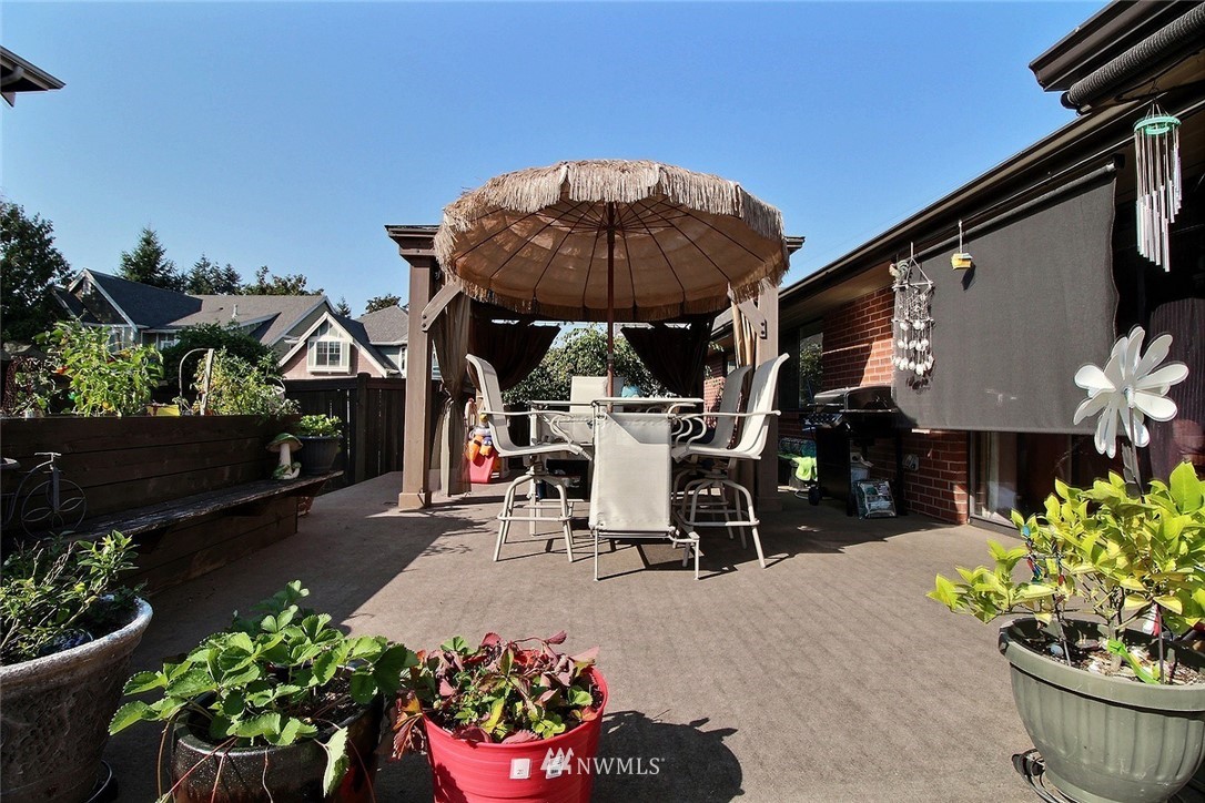 1303 Redmond Place Northeast Renton, WA 98056 - Photo 34 of 40 Gallery Image 34