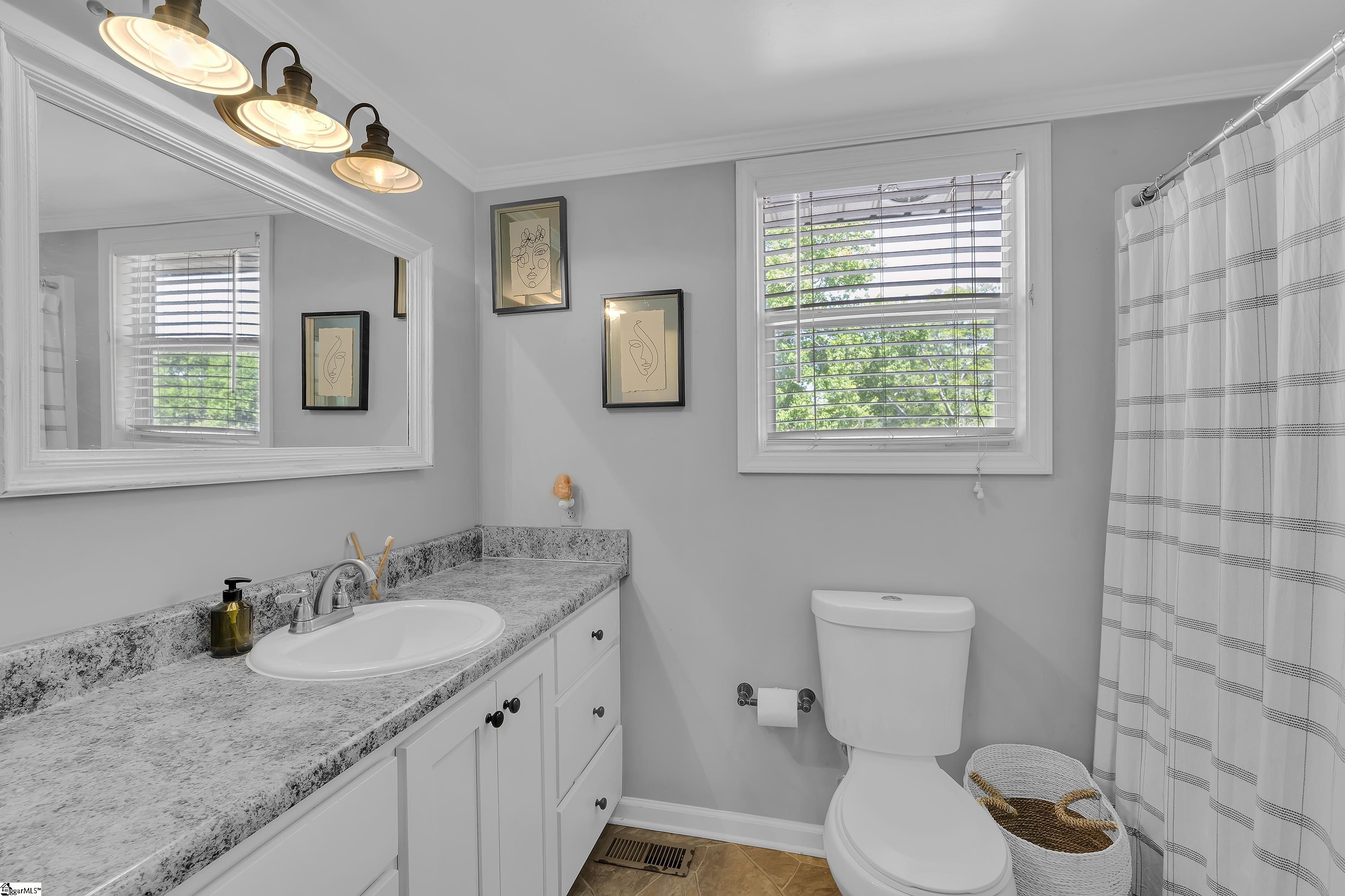 425 River Street Converse, SC 29329 - Photo 4 of 22 Gallery Image 4