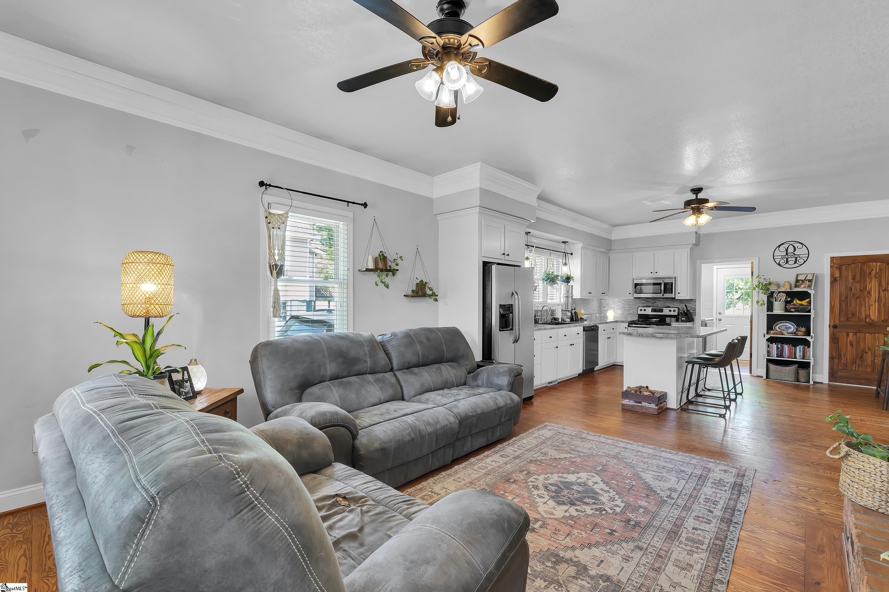 425 River Street Converse, SC 29329 - Photo 5 of 22 Gallery Image 5