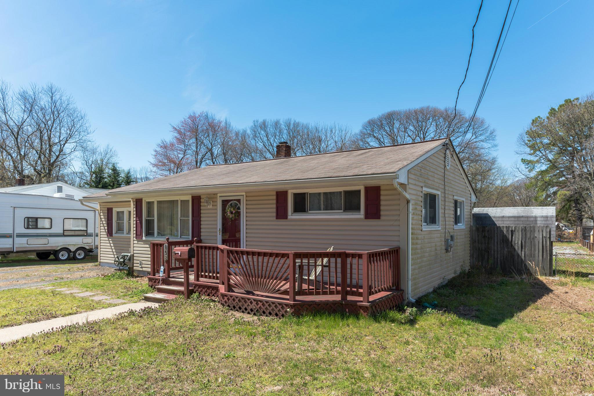 108 Brookfield Road Pasadena, MD 21122 - Photo 2 of 28 Exterior (Front)