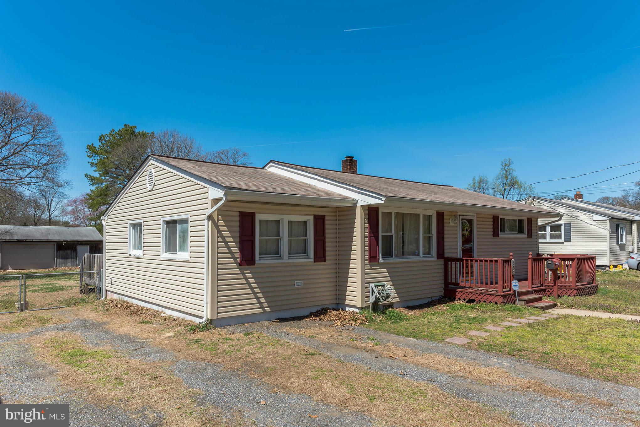 108 Brookfield Road Pasadena, MD 21122 - Photo 3 of 28 Exterior (Front)