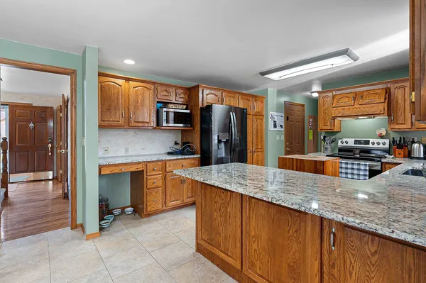 $549,900 | 1367 Whirthington Court, Suamico, WI 54173