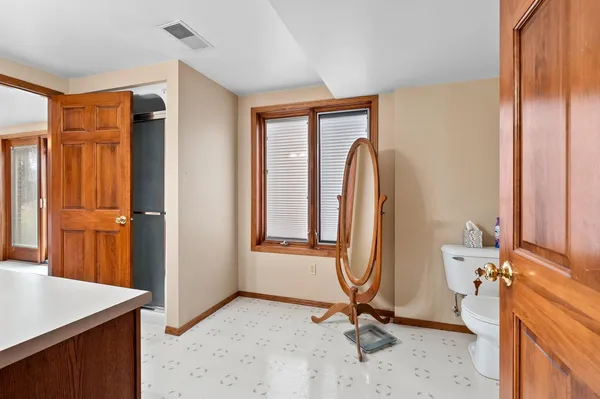 $549,900 | 1367 Whirthington Court, Suamico, WI 54173