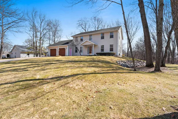 $549,900 | 1367 Whirthington Court, Suamico, WI 54173