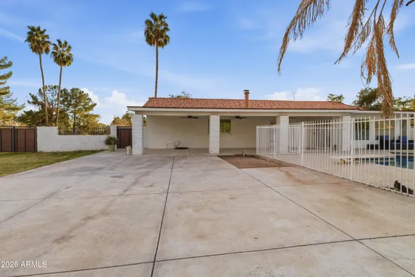 $1,029,000 | 704 East Mesquite Avenue, Gilbert, AZ 85296
