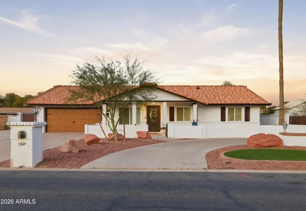 $1,029,000 | 704 East Mesquite Avenue, Gilbert, AZ 85296
