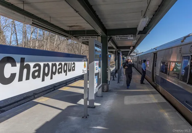 $999,000 | 210 Seven Bridges Road, Unit A, Chappaqua, NY 10514