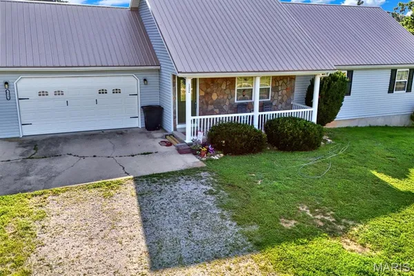 $305,000 | 13996 Sherwood Lane, Plato, MO 65552