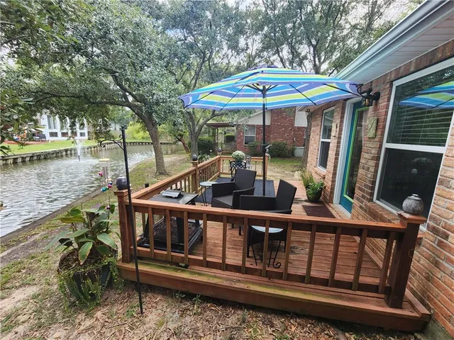 $250,000 | 745 Carondelet Street, Mandeville, LA 70448