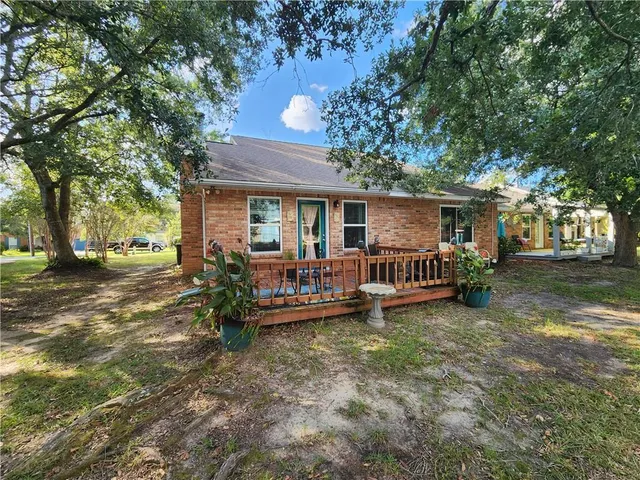 $250,000 | 745 Carondelet Street, Mandeville, LA 70448