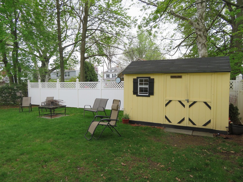 9 Bates Road Framingham, MA 01702 - Photo 18 of 20 Gallery Image 18