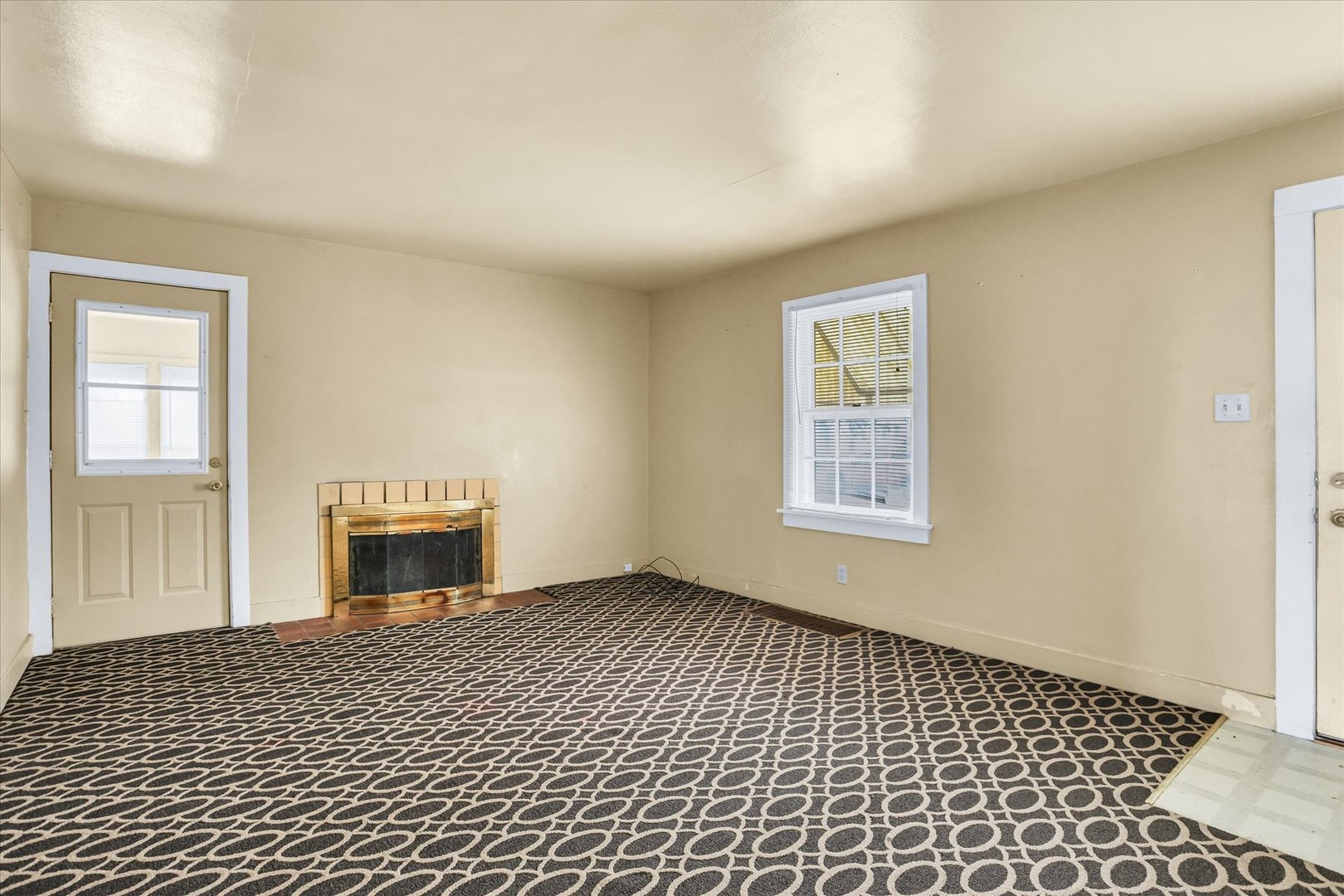 1056 West King Street Decatur, IL 62522 - Photo 8 of 33