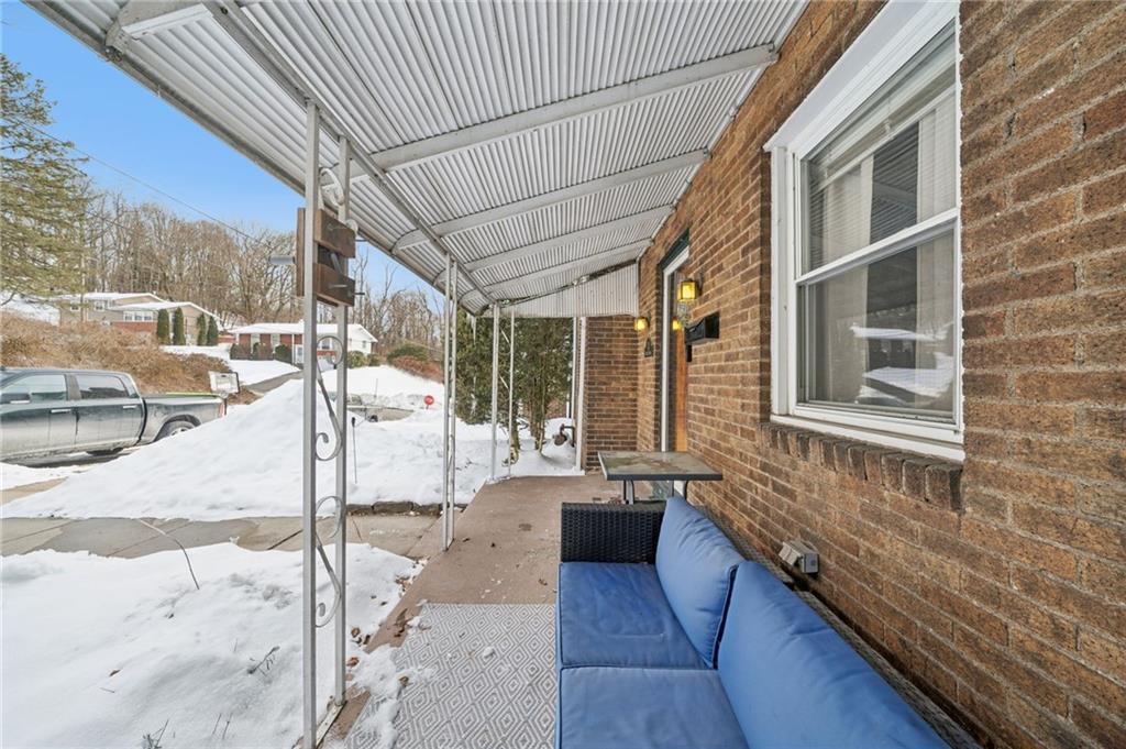 21 Berry Street Baden, PA 15005 - Photo 4 of 34