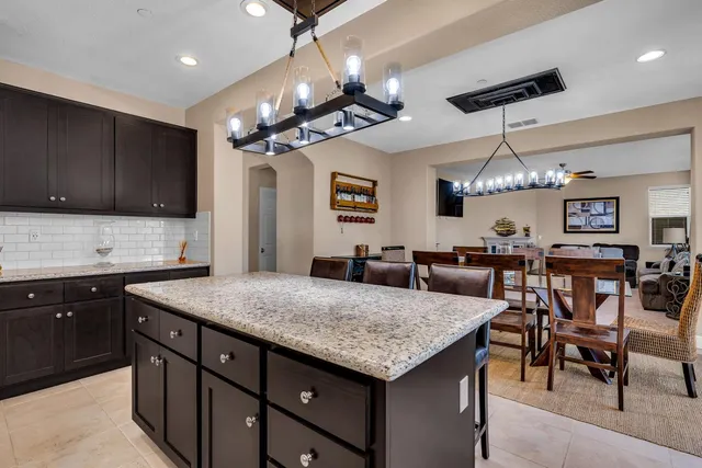 $575,000 | 2490 North Fallbrook Drive, Los Banos, CA 93635