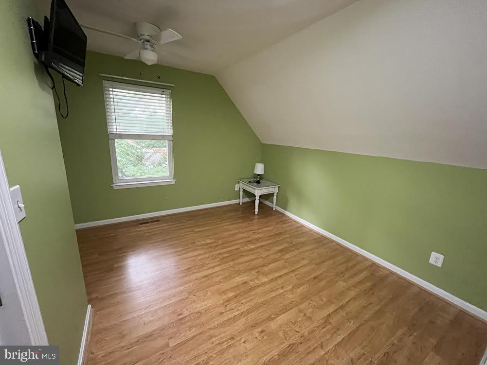 1811 Hatfield Road Huntingtown, MD 20639 - Photo 46 of 50 Cottage bedroom